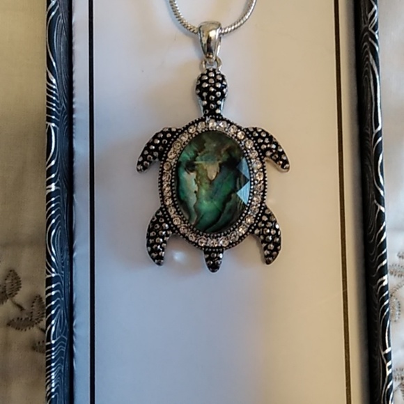 Necklace - Picture 2 of 2